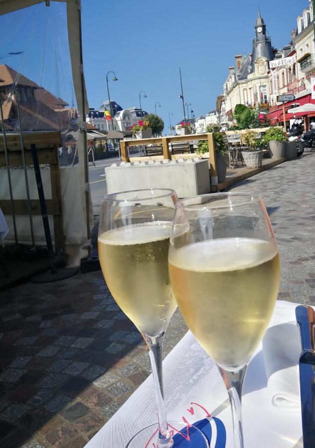 Apartament Study Du Pecheur Trouville-sur-Mer Zewnętrze zdjęcie
